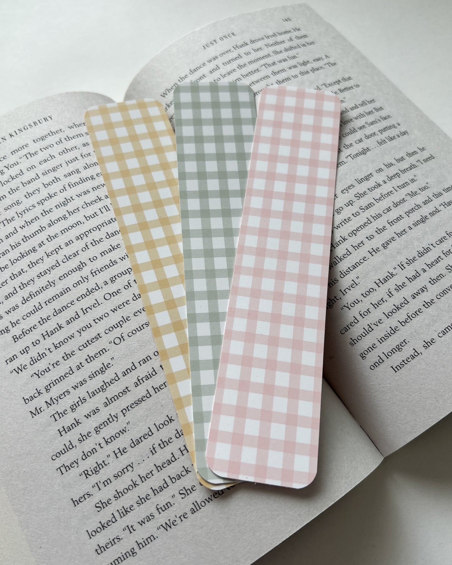 1.5” x 7” Gingham Bookmark